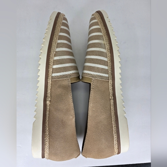 Clarks Serena Paige Womens Slip-Ons Loafers Beige Sand Suede Striped Size 11M - Picture 12 of 16